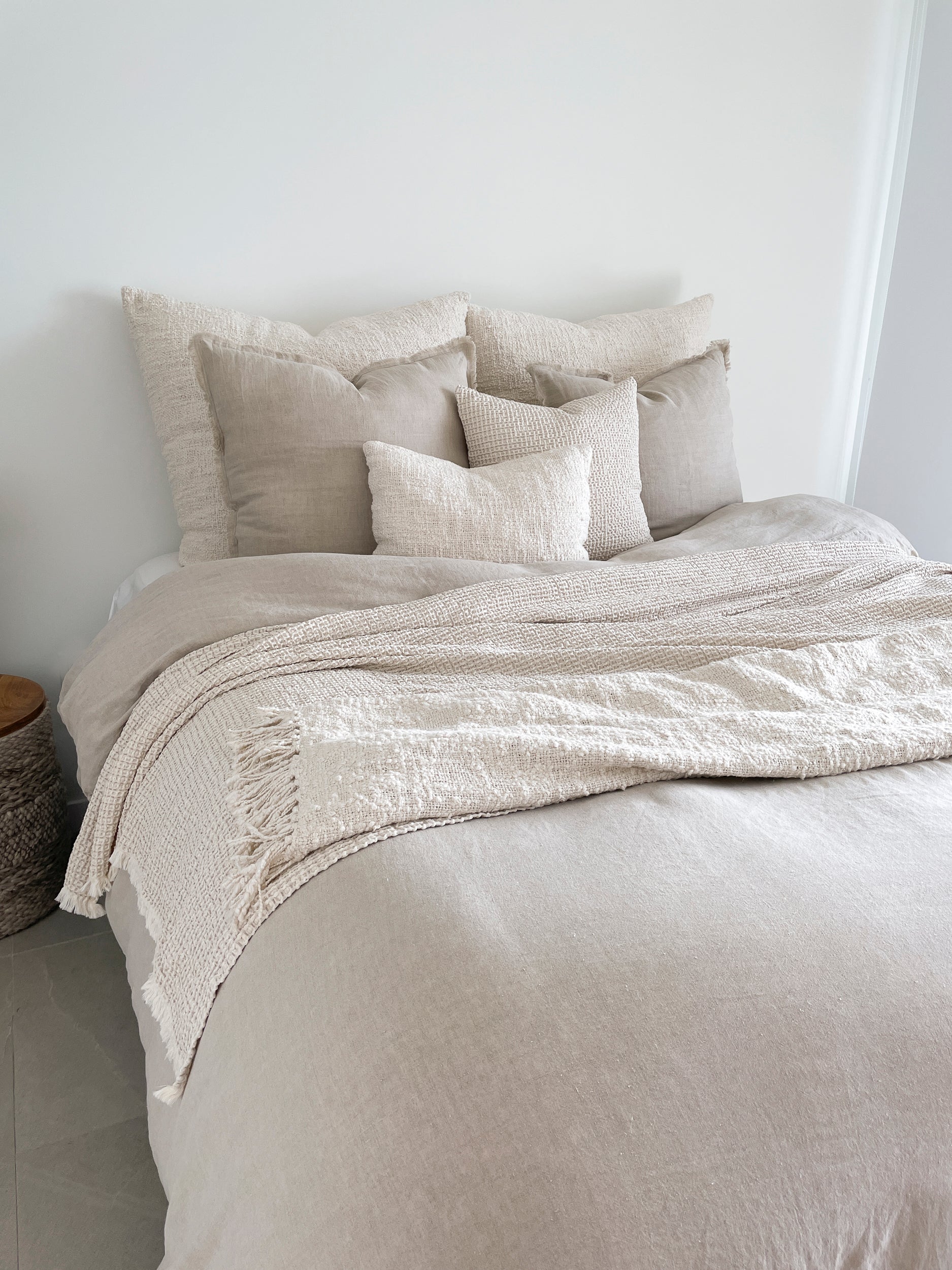 So Soft Linen Duvet Cover Full/Queen Size: 88" L x 92" W / White