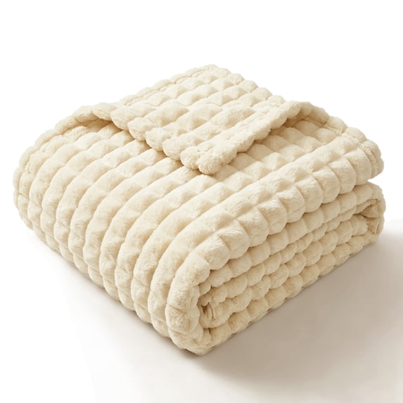 SoComfy by Bedelite Beige 3D Checkered Fleece Throws, 80"x60"
