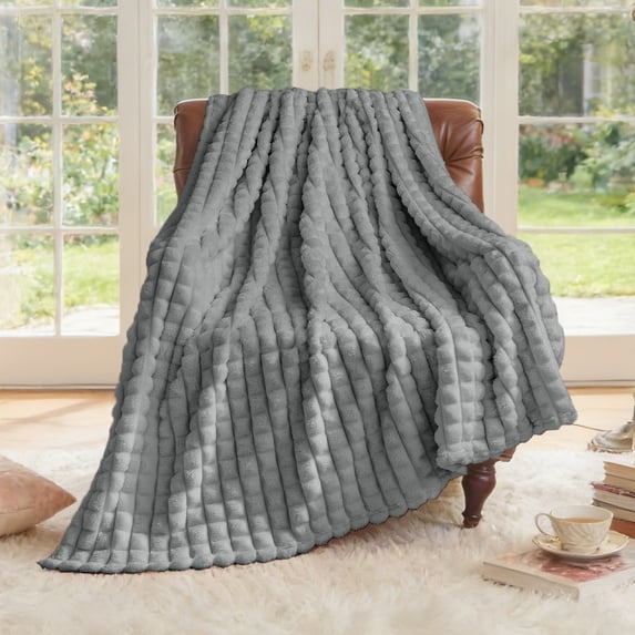 SoComfy by Bedelite Throw 3D Checkered Fleece Blanket, Soft Plush Lightweight, Grey, 50 x 60 in