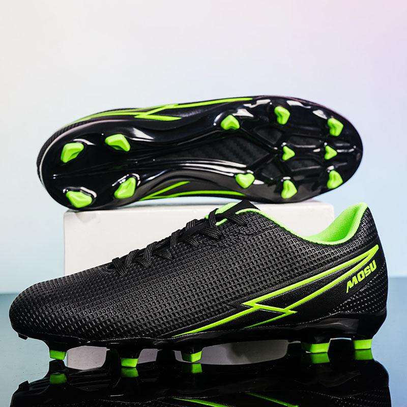 womens soccer shoes
