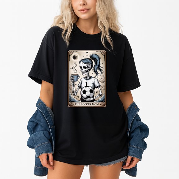 Soccer Mom Tarot Card – T-Shirt, Hoodie & Sweatshirt – Vintage Halloween Theme – Perfect for Soccer Mamas