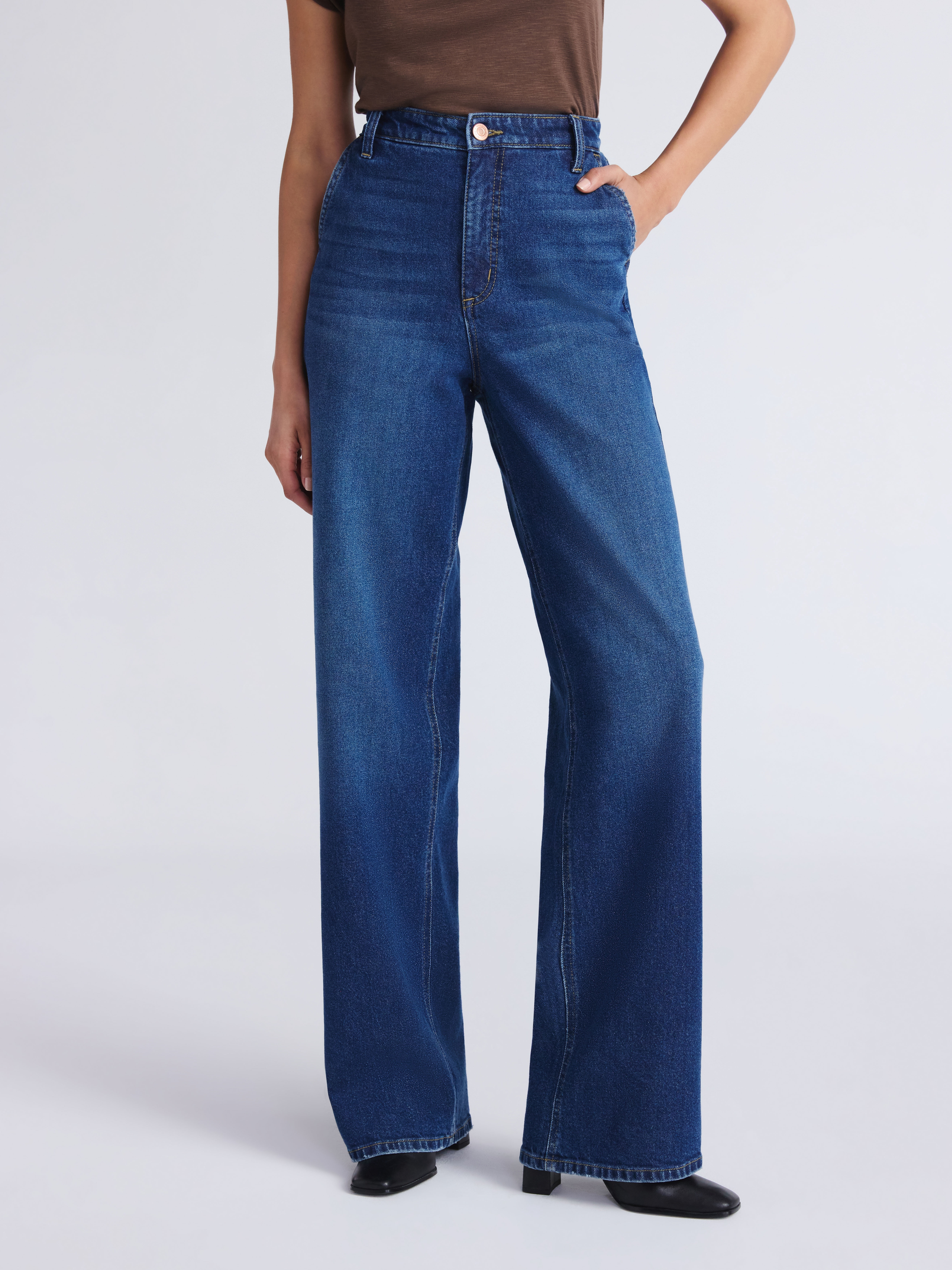 Sofia by Sofia Vergara Women's Diana Relaxed High Rise Straight Jeans, 30", 32.5" and 34" Inseams, Sizes 0-28