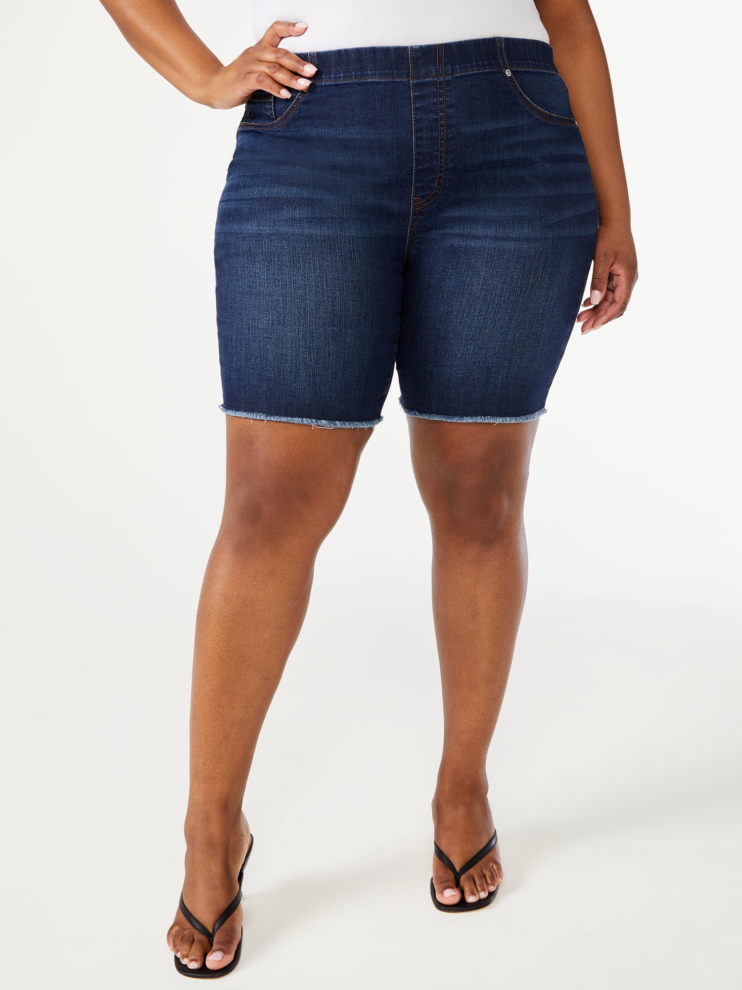 Affordable Plus Size Basics & The Best Places To Shop For Them | Short  outfits, Denim shorts outfit, Plus size shorts outfit