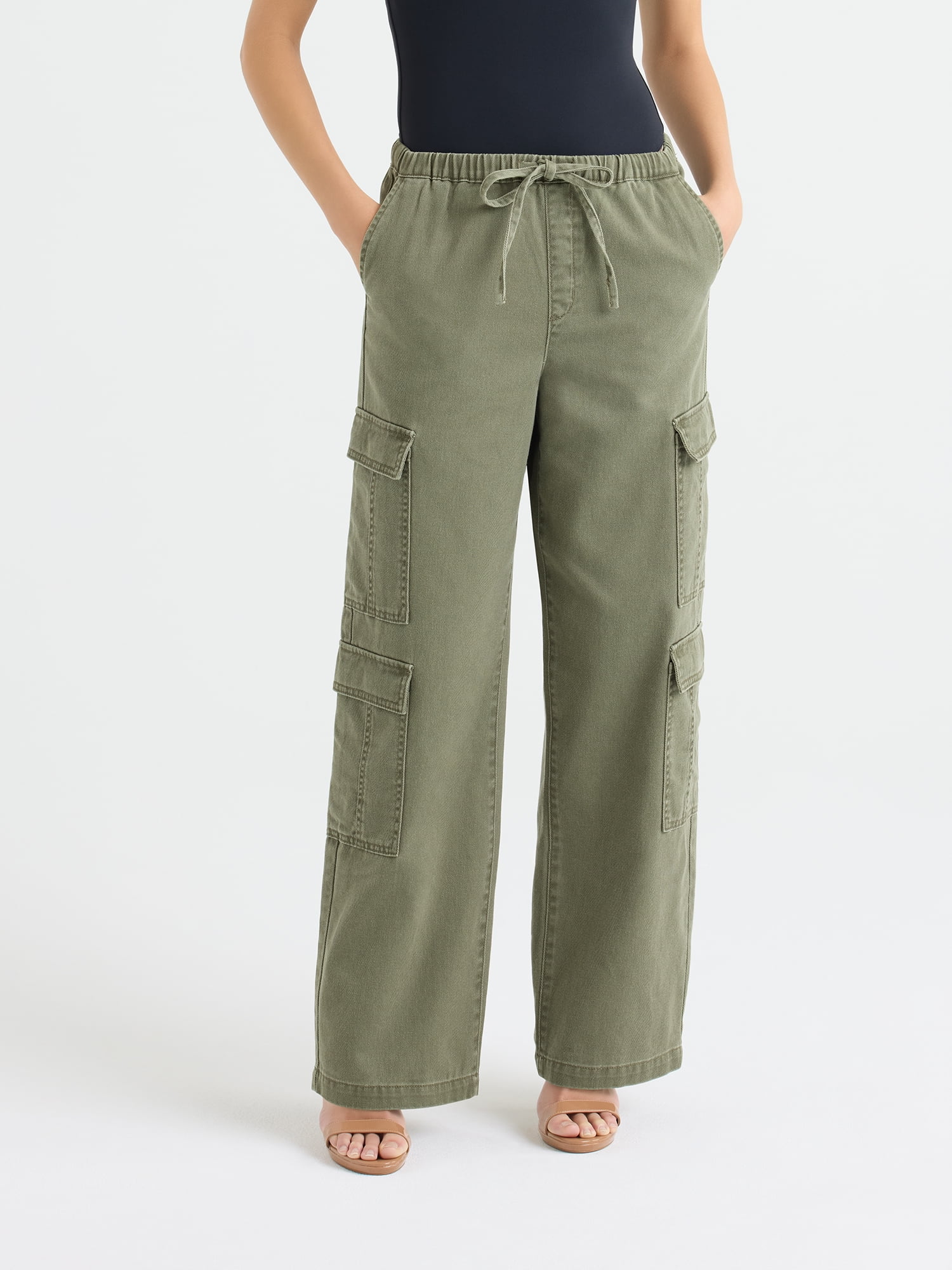 Sofia by Sofia Vergara Women's and Women's Plus Size Diana Mid Rise Relaxed Straight Cargo Jeans, 32.5" Inseam, Sizes 0-26W