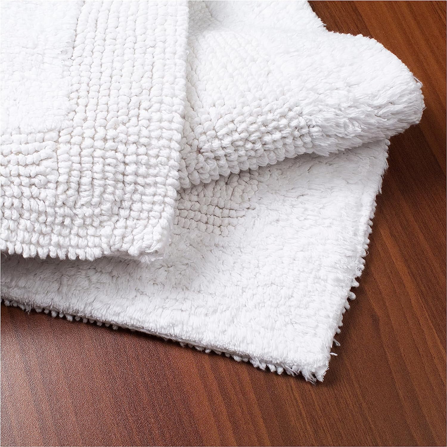 White 24" x 17" Cotton Tufted High Pile Bath Mat