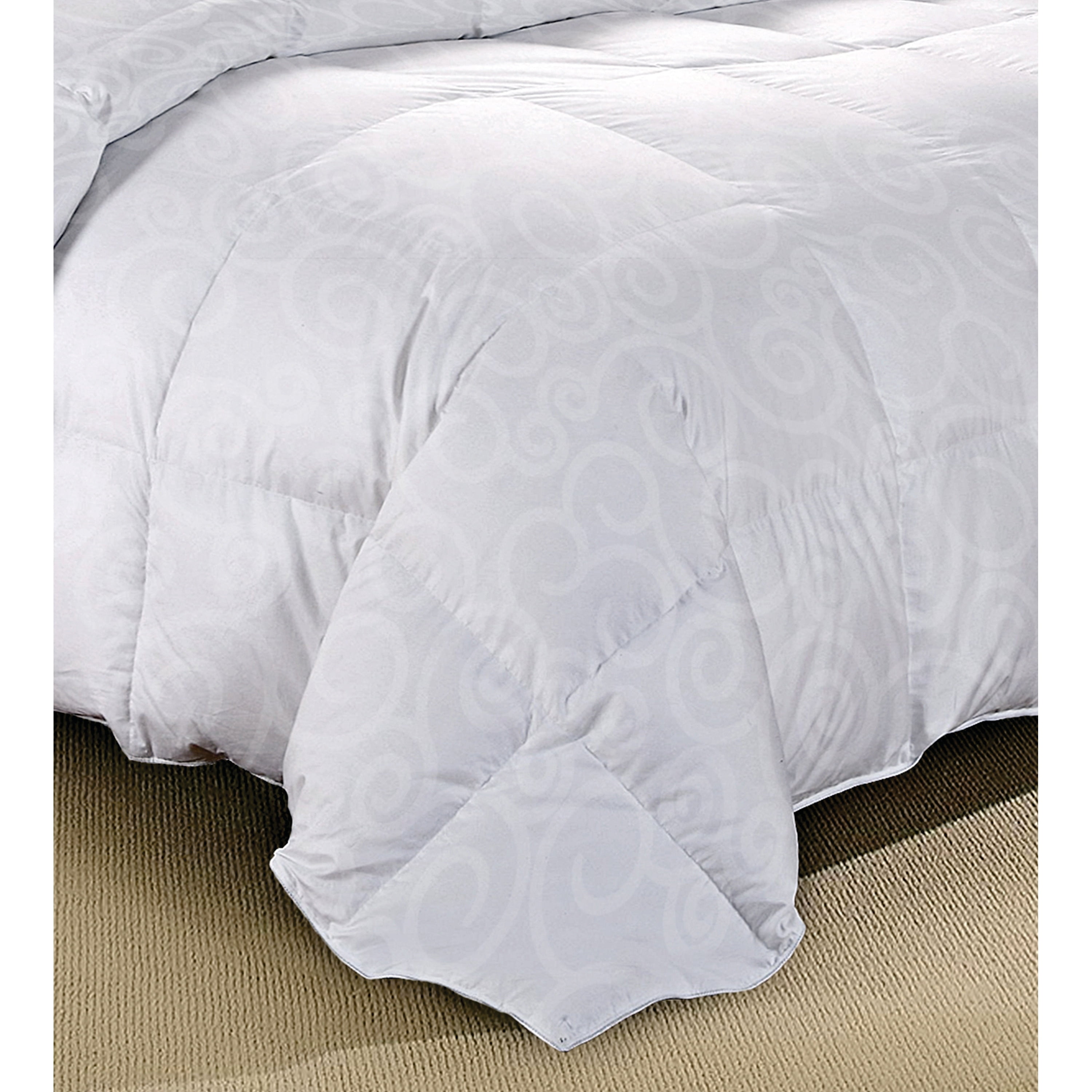 Luxurious White Cotton Damask Full/Queen Down Alternative Comforter