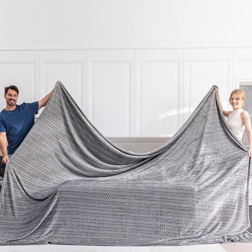 Soft Cozy 120x138 Inches Seamless Oversized King Fleece Blanket, 3D Jacquard Decorative Giant 10'x11.5' California King Blanket Extra Large for Bed, Sofa, Couch, Travel, Light Grey Chain