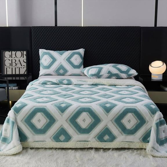 Soft Double Layer Lambskin Throw Blanket, Warm Polyester Sofa Bed Blanket, Comfortable All-Season Washable Lightweight Blanket for Home Use