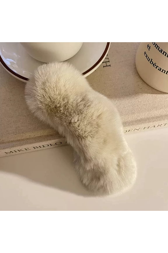 Soft Faux Fur Hair Claw Clips, Large Plush Banana Hair Barrettes for Women, Non-Slip Strong Hold Hair Accessories for Thick/Thin Hair, 3 Colors Optional