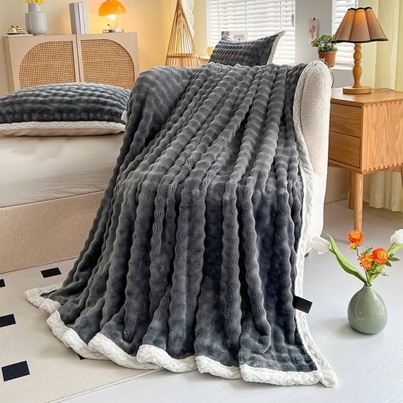 Soft Fleece Blanket 39x59in, Double Sided Warm Cozy Flannel Throw Blanket for Couch Sofa Bed, Lightweight Plush Solid Color All Season Blanket for Bedroom Living Room Office