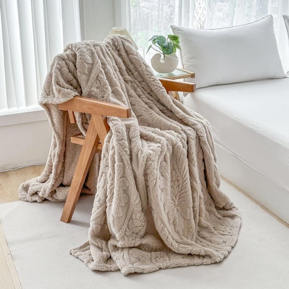 Soft Fleece Blanket, Fuzzy Flannel Throw for Couch and Bed, Cozy Warm Nap Blanket, Machine Washable Polyester, 70x100cm Lightweight