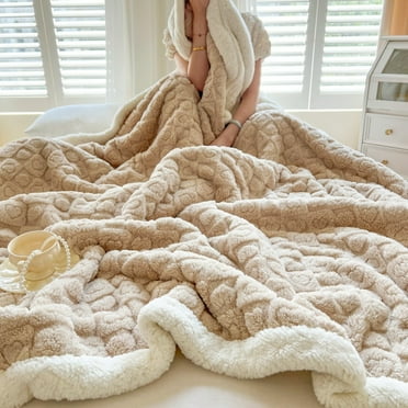 Soft Fluffy Faux Fur Bed Blanket, Shaggy Furry Warm Sherpa Blanket Fleece Throw for Sofa, Couch, Decorative Fuzzy Plush Comfy Thick Throw Blanket