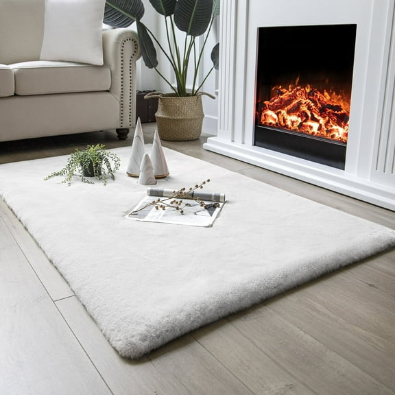 Ashler 2x3 ft Faux Rabbit Fur Area Rugs for Bedroom Soft Fluffy Plush White Rectangle Shag Carpet Non-Slip Indoor Rug for Living Room