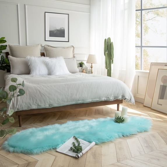 Soft Fluffy Faux Sheepskin Fur Area Rug, Home Decorative Indoor Floor Mat, Green, 2 x 6 Feet