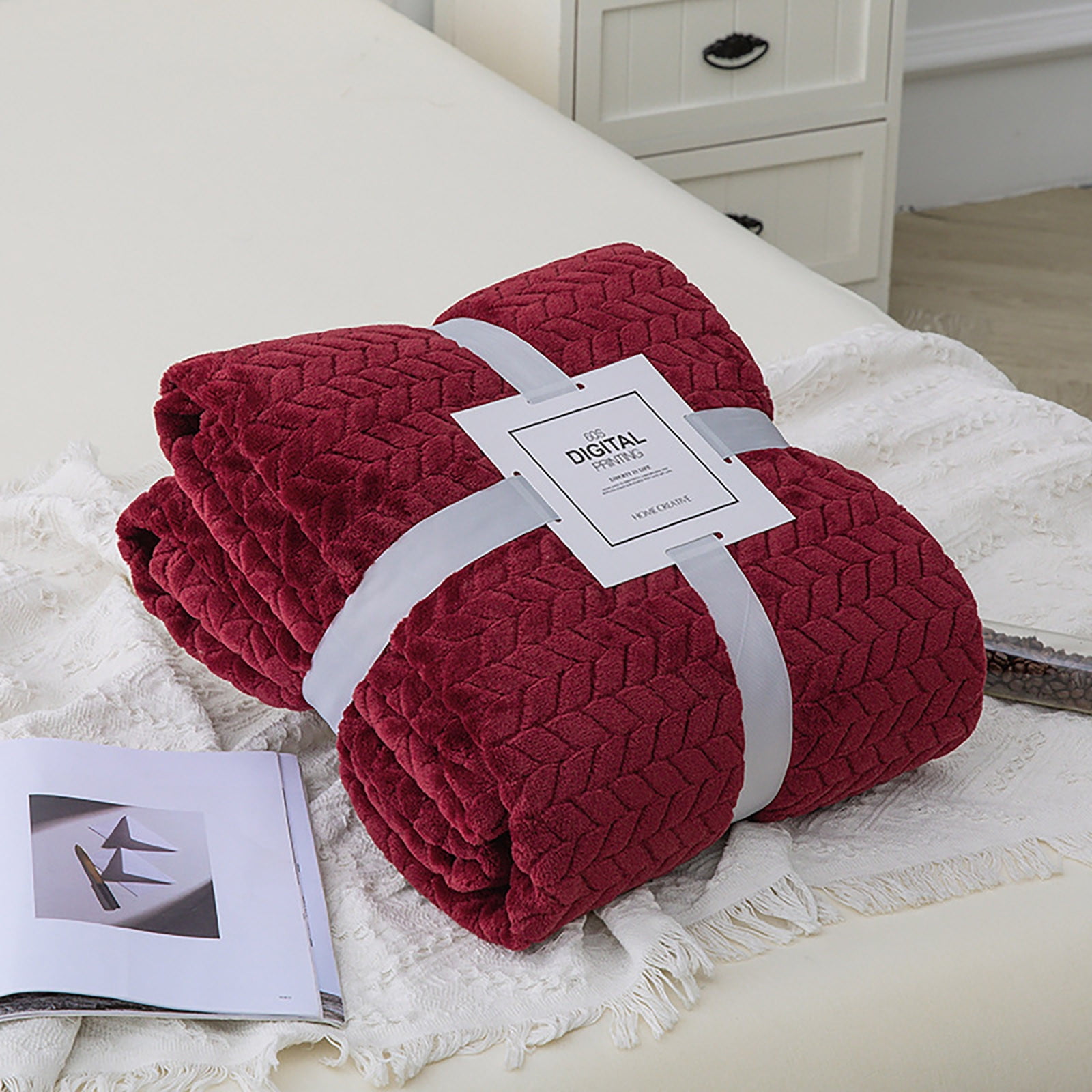 Soft Light Weight Blankets Hugging For Sofas Lightweight Plush Blanket