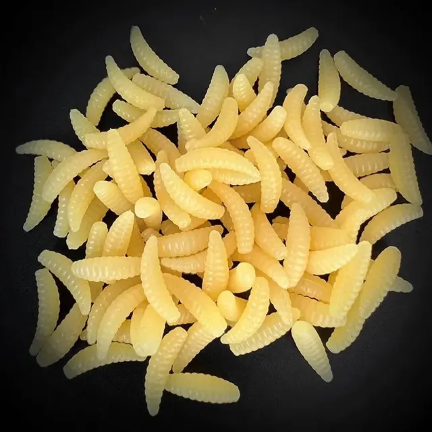 Soft Luya Simulated Fake Mealworm Fresh Sea Fishing Bait for Bass Carp