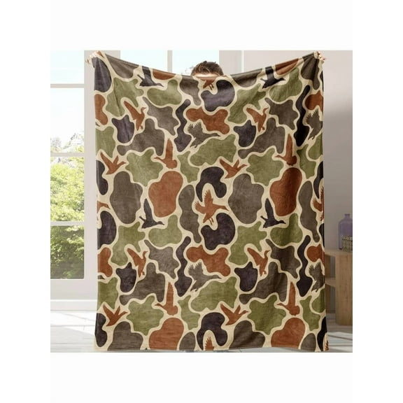 Soft Plush Fleece Throw Blanket With Camouflage Duck Print  Cozy & Warm Autumn/Winter Home Decor Bedding