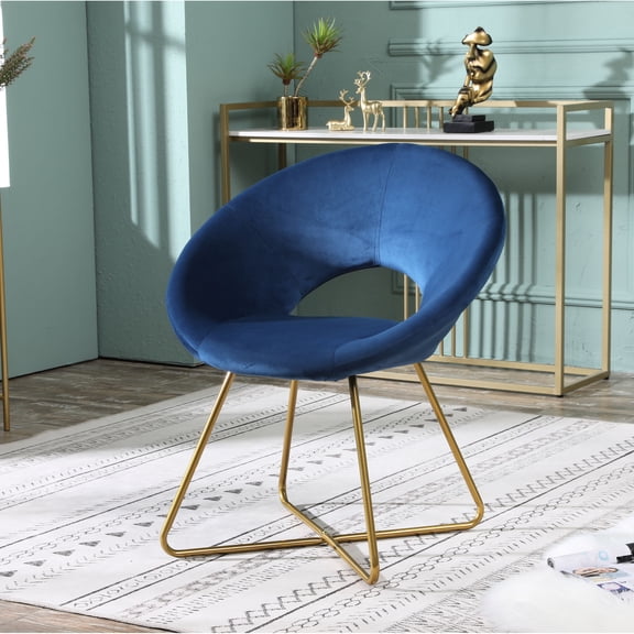 Soft Polyester Velvet / Studio Setup / Comfortable Sitting Posture