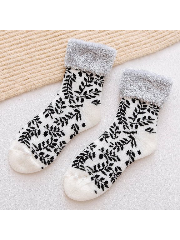Soft Premium Fleece Crew Socks Deer Patterns for Fleece Lining Fuzzy Soft Slipper Socks for Winter Christmas, Holiday or Birthday Gift