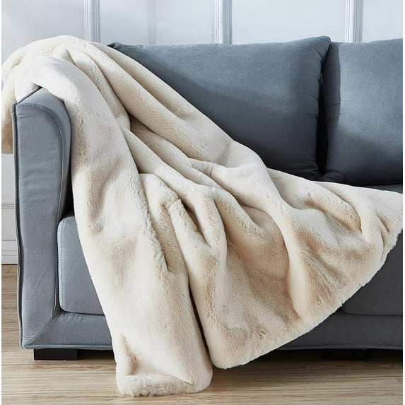 Soft Shaggy Faux Fur Blanket Throw Blanket 50" x 60", Women Girls Luxury Fuzzy Plush Comfy Microfiber Long Faux Fur Decorative Blankets for Sofa Couch Bed Chair Photo Props, Beige