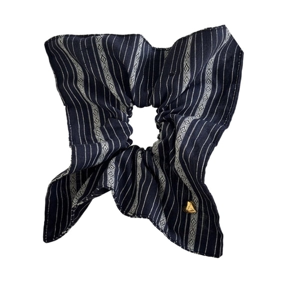 Soft Square Scrunchie Unique Striped Hair Tie Heart Detail For Different Ages