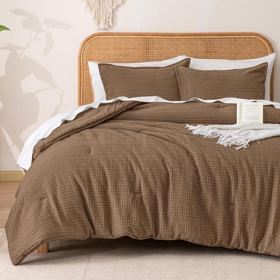 Soft Waffle Comforter Set Queen Size- Comfy Breathable Waffle Weave Comforter with 2 Pillow Shams, 3 Pieces Less Snagging Lightweight Textured Bedding Set for All Season, Mocha/Cocoa Brown