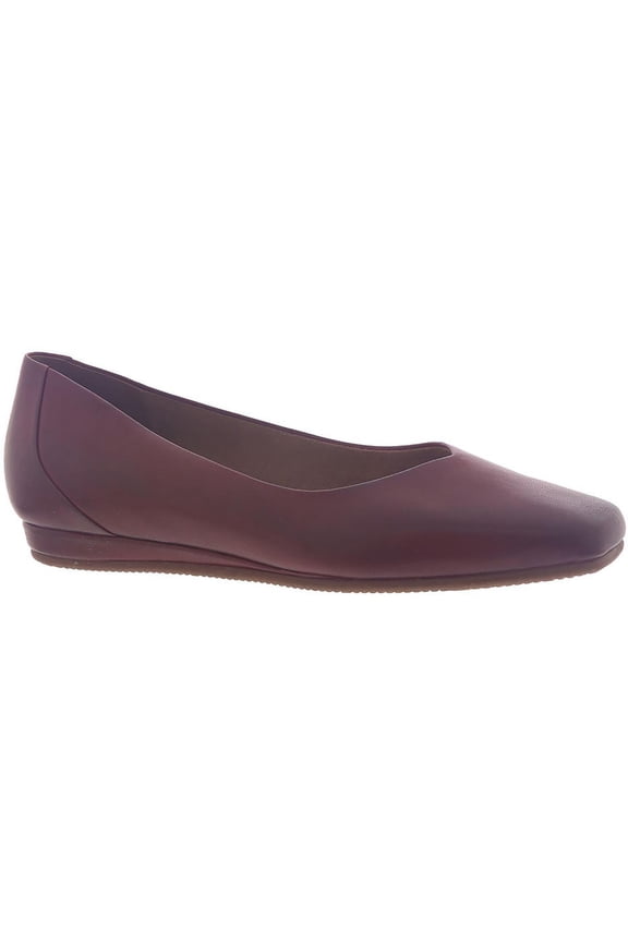 Womens Vellore Embossed Comfort Insole Flats