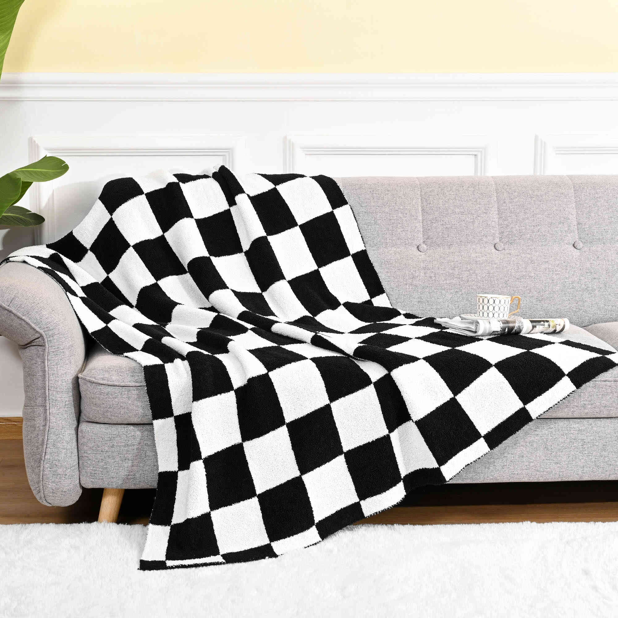 PiccoCasa Chenille Throw Blankets Tassel Plaid, Gray and White