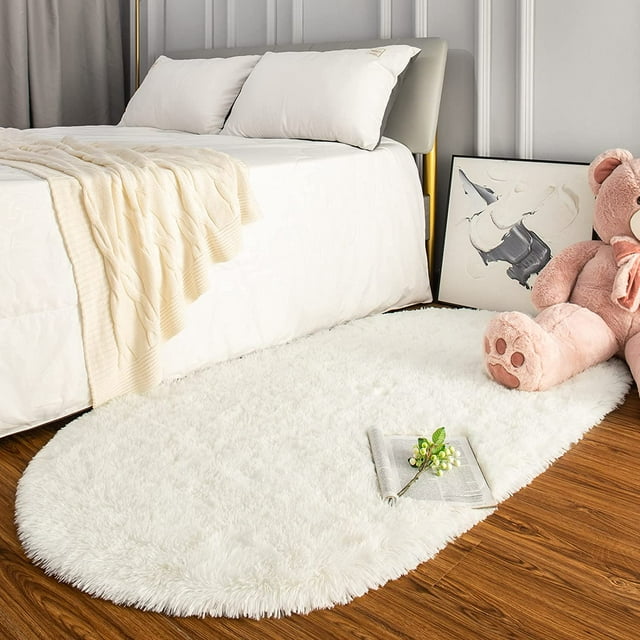 Softlife Cute Fluffy Oval Rug for Kid Bedroom Soft Carpet, 2.6' x 5.3' , OffWhite