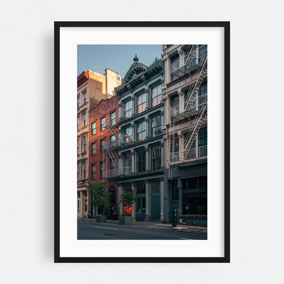 Soho Architectural 05 - Manhattan New York Photography Architecture Cityscape Street Photography Vintage Travel Poster Black Framed Wall Art Print 5 x 7 inches