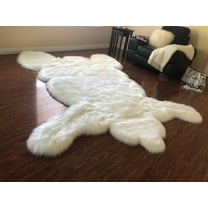Soho Luxurious Faux Bearskin Pelt White Shag Area Rug
