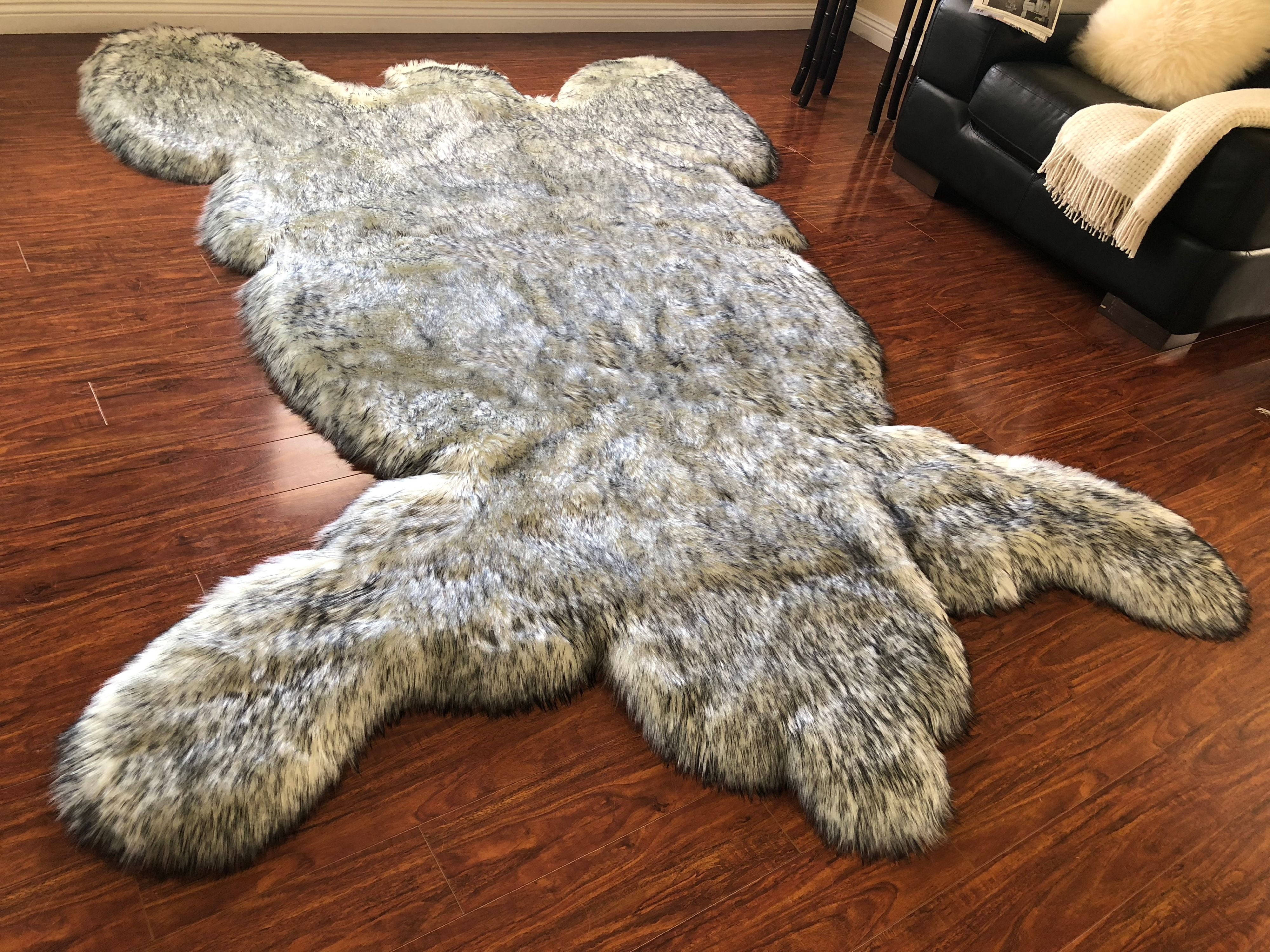 Soho Luxurious Faux Bearskin Pelt White with Black Tips Shag Area Rug ...