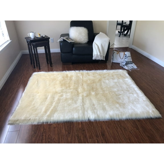 Soho Luxurious Faux Sheepskin Square Shape Cream Shag Area Rug