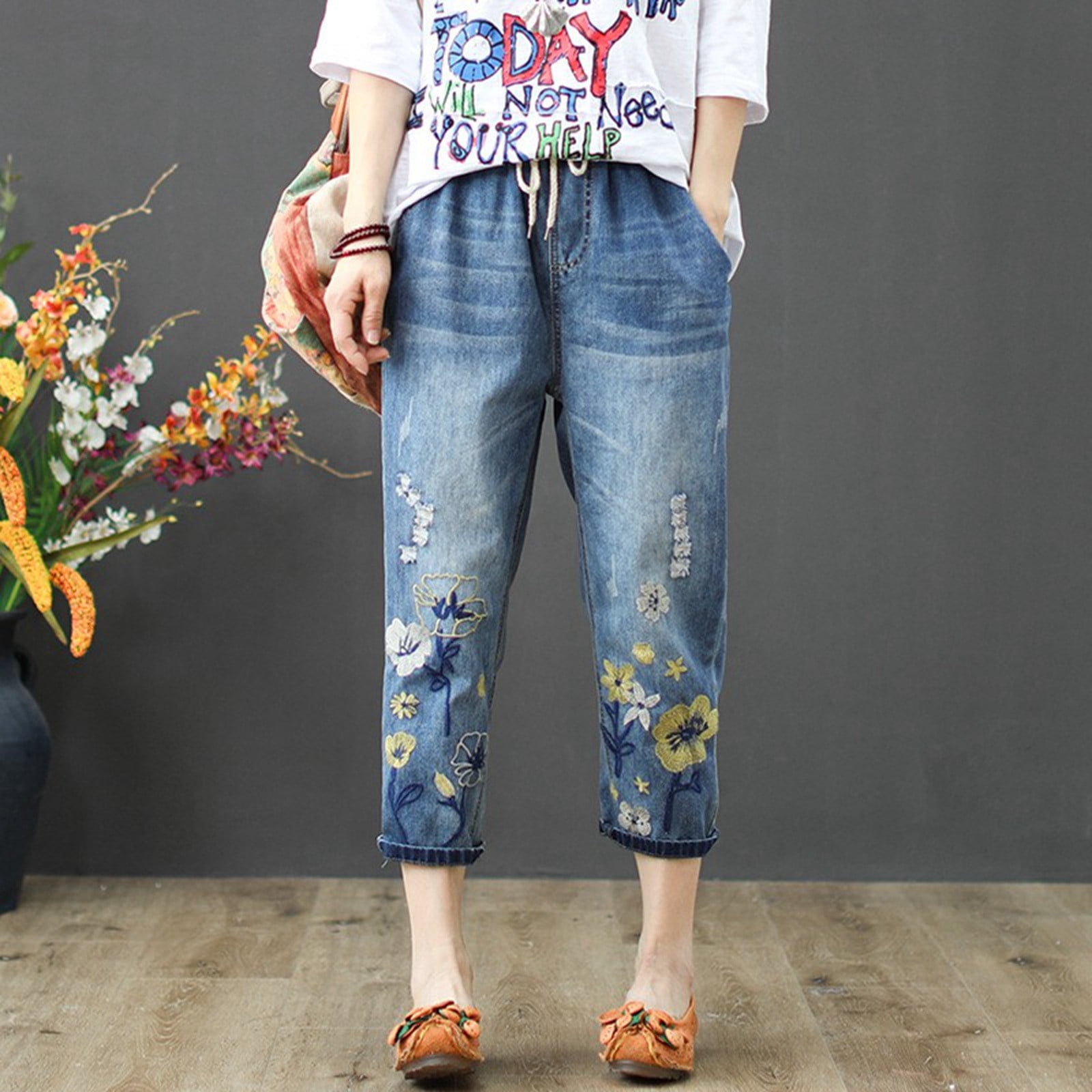 Embroidered jean capris fashion