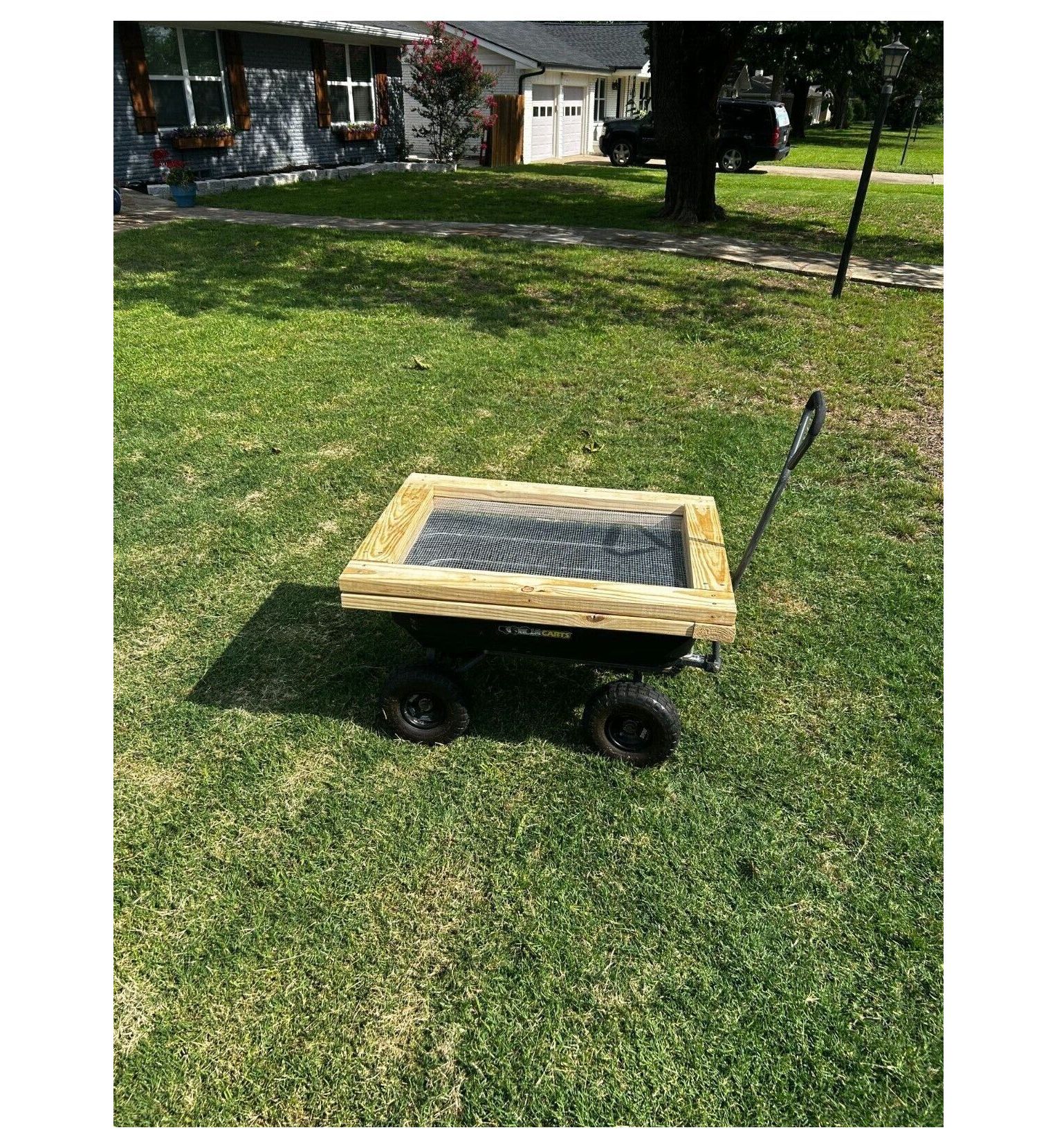 Soil Sifter 1/2" Topsoil or Peat Moss Screener for 26” Wheel Barrow