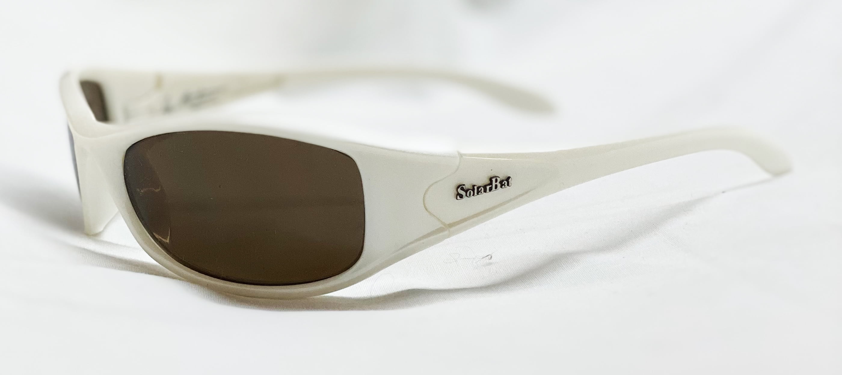 Solar Bat Eye Protection AR1007 White with Brown Lenses