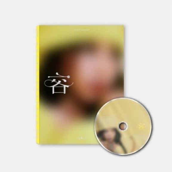 Solar - Face (Face Version) (incl. 128pg Photobook, Message Card, Sticker, 2 Photocards + Poster) - Music & Performance - CD