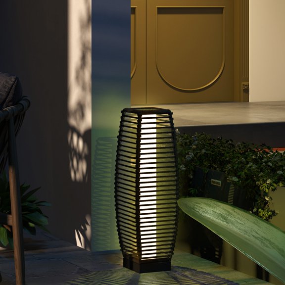 Solar Floor Lamp Gray Rattan Garden Light for Pathway Driveway Decorative Auto On/Off LED