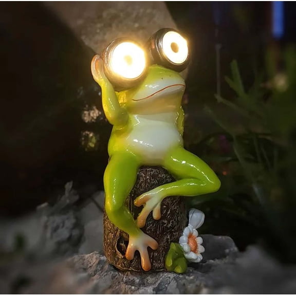 Solar Frog Garden Decor, Resin Sitting Frog Outdoor Animal Statues with Solar Lights, Cool Frog Garden Accessories for Yard Patio Decor, Green, 6.5*3"