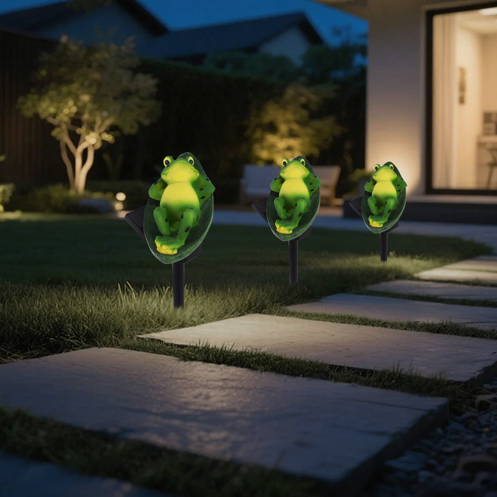 MAGICLULU Solar Frog-Shaped Garden Stake Light – Resin Outdoor Lawn Lamp, 17.3" Tall, Green, No Wiring, For Patio, Yard, Pathway, And Landscape Decoration