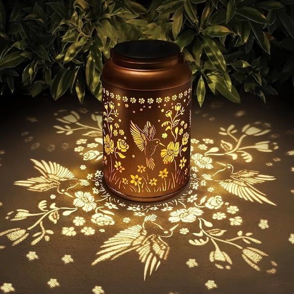 Solar Lanterns Outdoor Waterproof Hummingbird Garden Decor Gifts for Women Mom Grandma Hanging Solar Lights Metal Solar Decoration Outside for Yard, Patio, Backyard, Porch、Christmas decorations