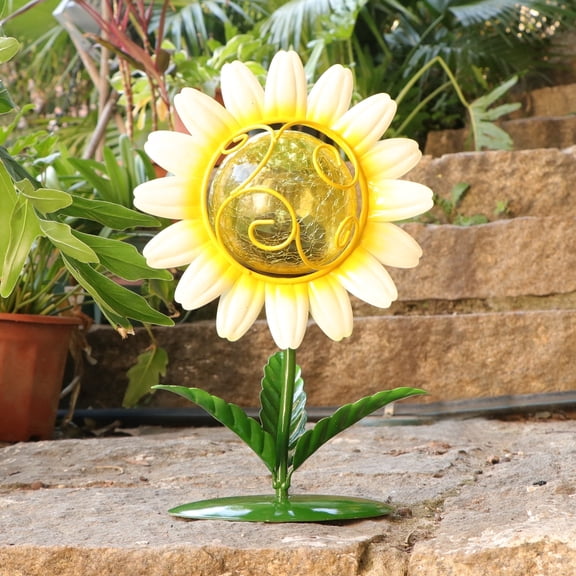 Solar Powered Daisy Garden Staute, Metal Flower Sculpture with Crackle Glass Globe LED Light, Outdoor Decor Staute for Patio, Lawn, Pathway