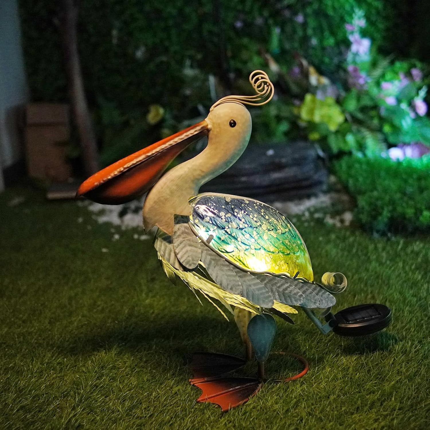 Solar Metal Pelican Statues Garden Sculpture & Statues, 17 Inch Glass Outdoor Pelican Yard Art Coastal Ocean Bird Decor Lawn Ornament for Backyard Porch Patio Decor（Blue-Green）