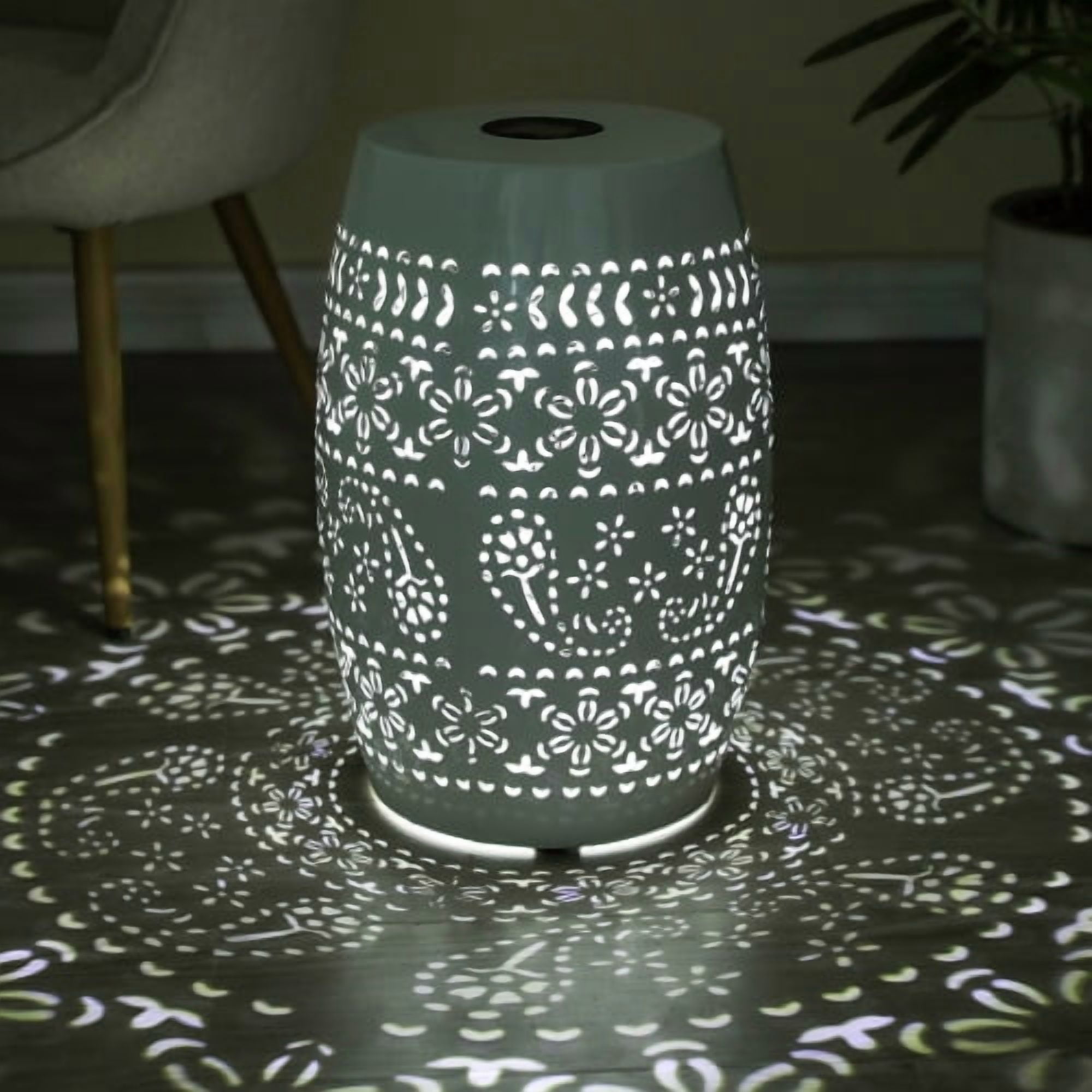 Solar Side Table, Outdoor Side Table with Built-In Solar Battery for Patio Garden Backyard, White