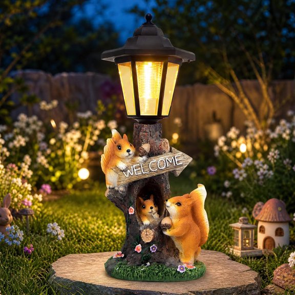 Solar Squirrel Garden Statue, Outdoor Decor with LED Lantern