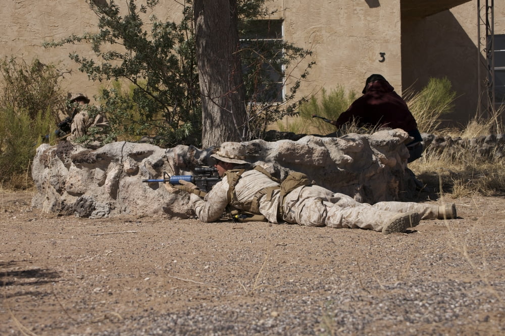 Soldiers conduct combat training scenarios at Playas Training Area New Mexico Canvas Art - Terry MooreStocktrek Images (18 x 12)