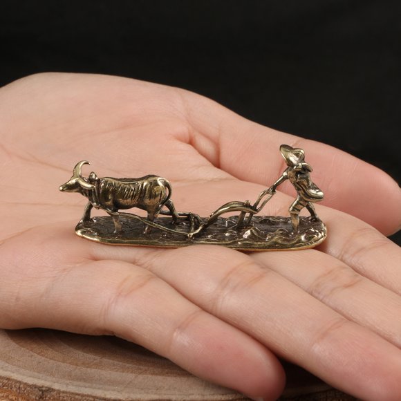 Solid Brass Old Farmer Cow Statue Statuette Home Decoration Collectibles -
