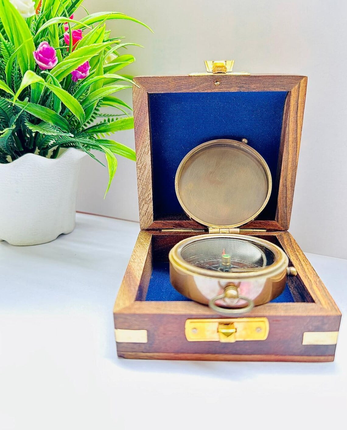Solid Brass Vintage Nautical Explorer's Compass with Handcrafted Wooden box