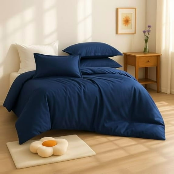 Solid Color Microfiber Bedding Set – Luxuriously Soft, Durable & Breathable, All Season Comforter/Duvet Cover Set with Zipper Closure & Corner Ties