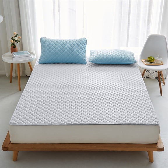 Solid-Color Polyester Mattress Protector Non-Slip Washable Pad for Home and Dormitory Use Gray